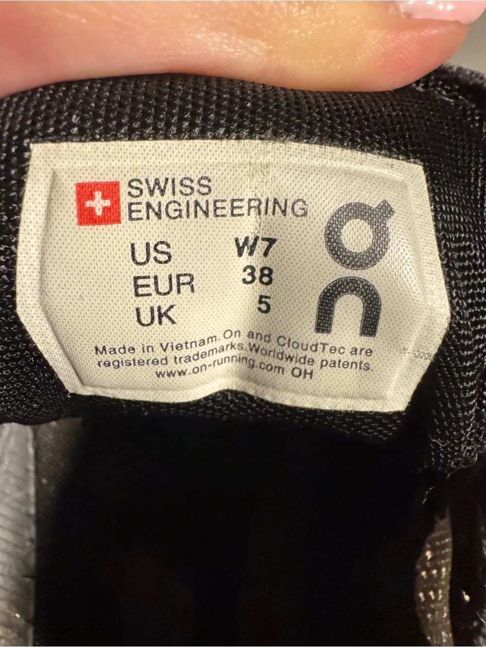 On Running Women’s Athletic Running Shoes — Black